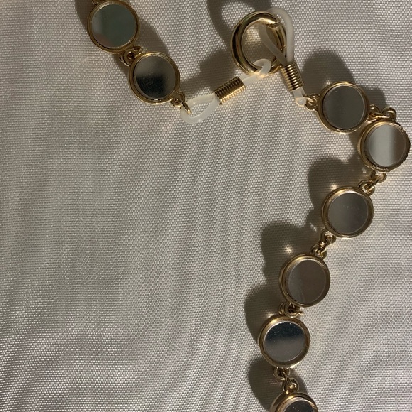 NECKLACE - Picture 2 of 8